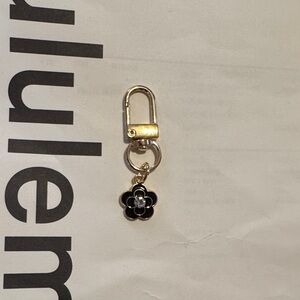 Black and Gold Flower Keychain
